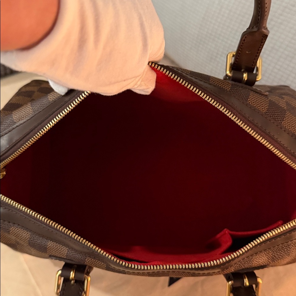 Authentic Berkeley Damier Ebene bag - image 8